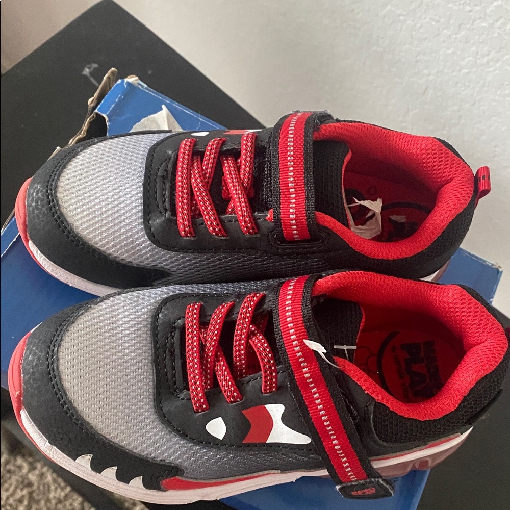 Stride Rite Black and Red Kids Sneakers-Light up